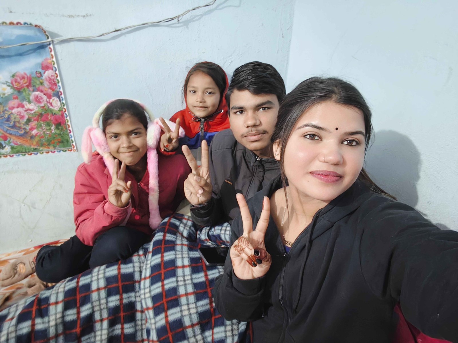 Sanjay Kumar Vaishya family photo at home